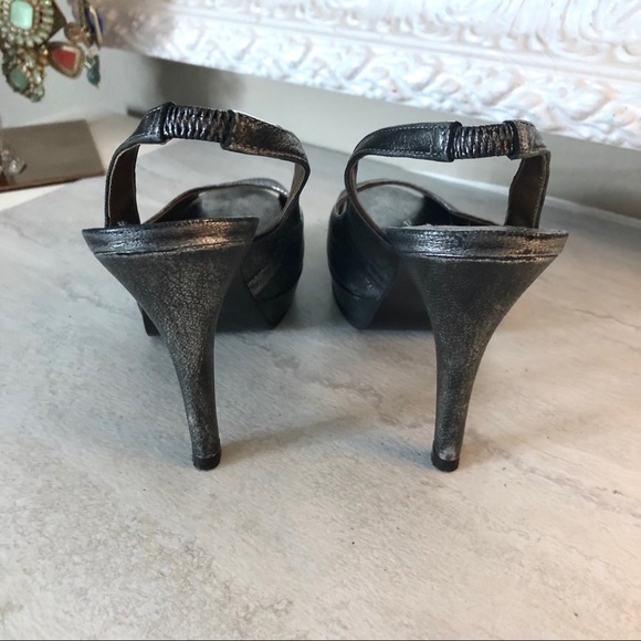 Carlos Santana Elise pewter metallic slingback heels - Picture 5 of 10
